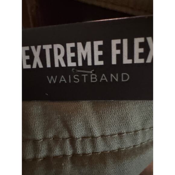 Brand New Lee Men's Size 40x32 Straight Fit Extreme Flex Chino Pants Ankle - Picture 14 of 14